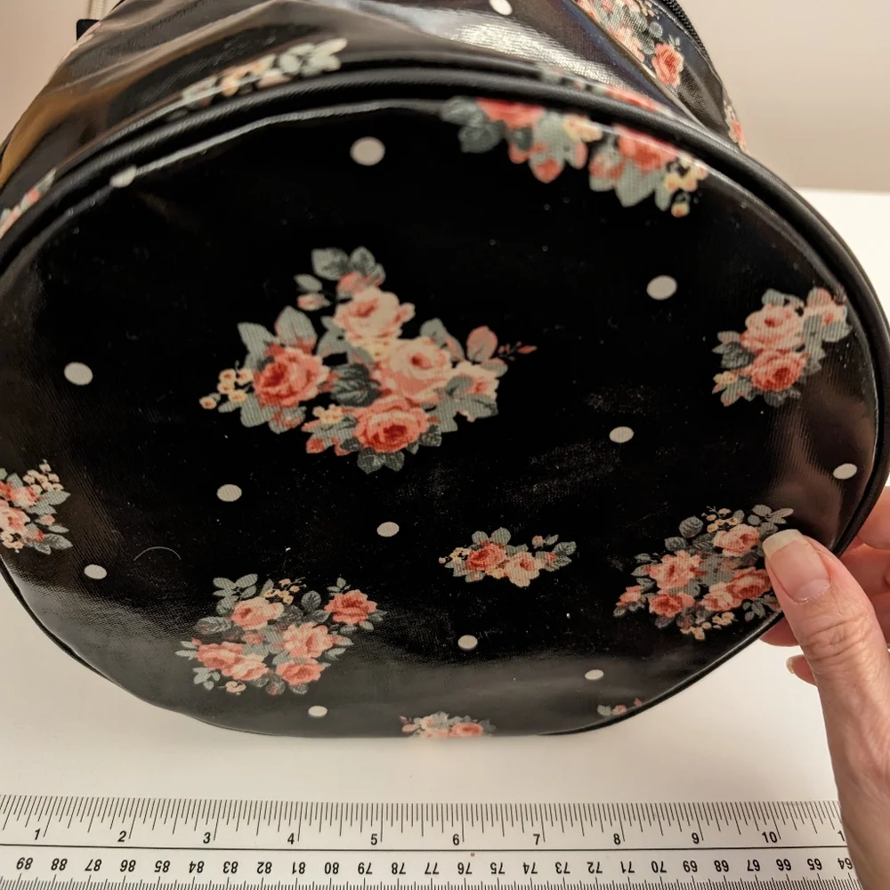 VTG Forever 21 Black and Pink Floral Bag/Project/ Makeup Case cotton/PVC/Poly